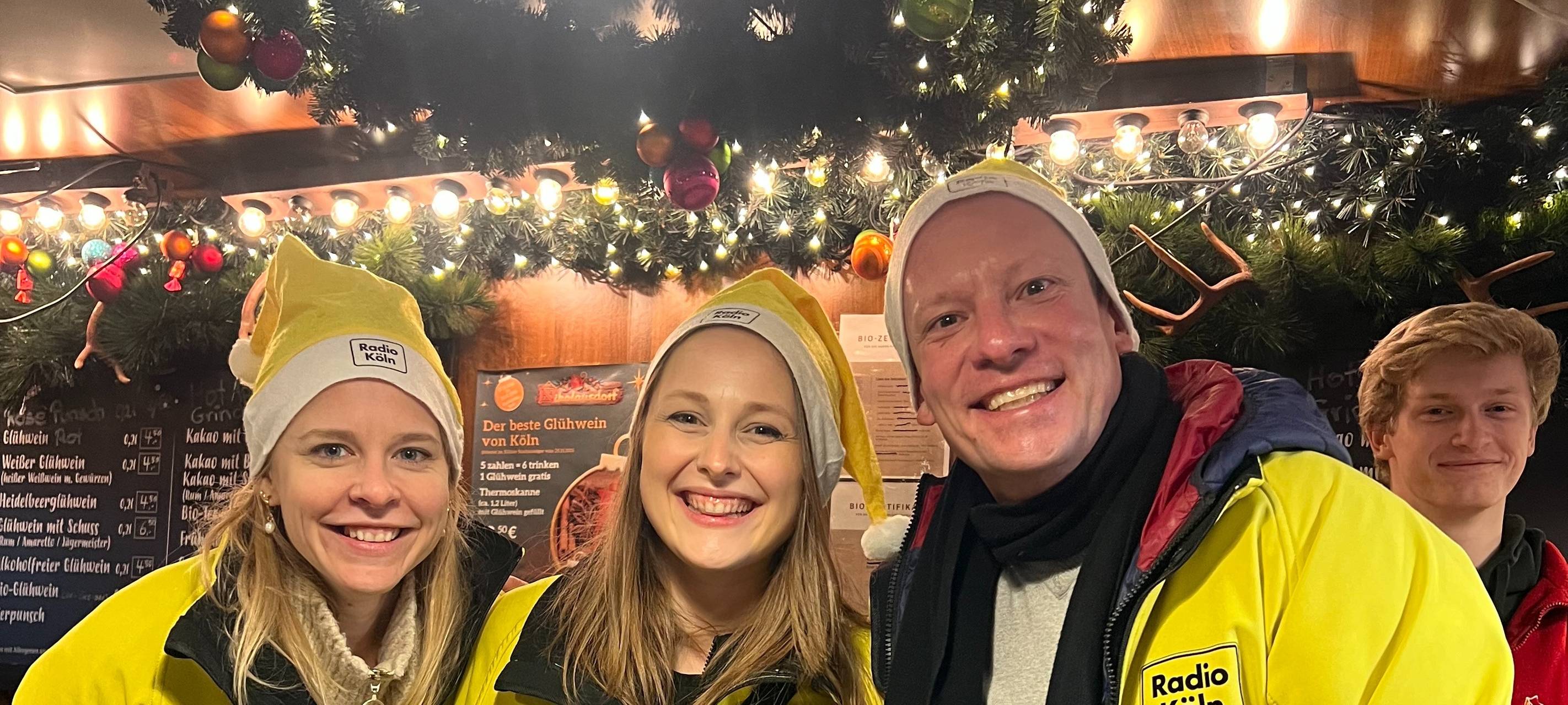 2.222 Euro für Lichtblicke beim Weihnachtslieder-Singen