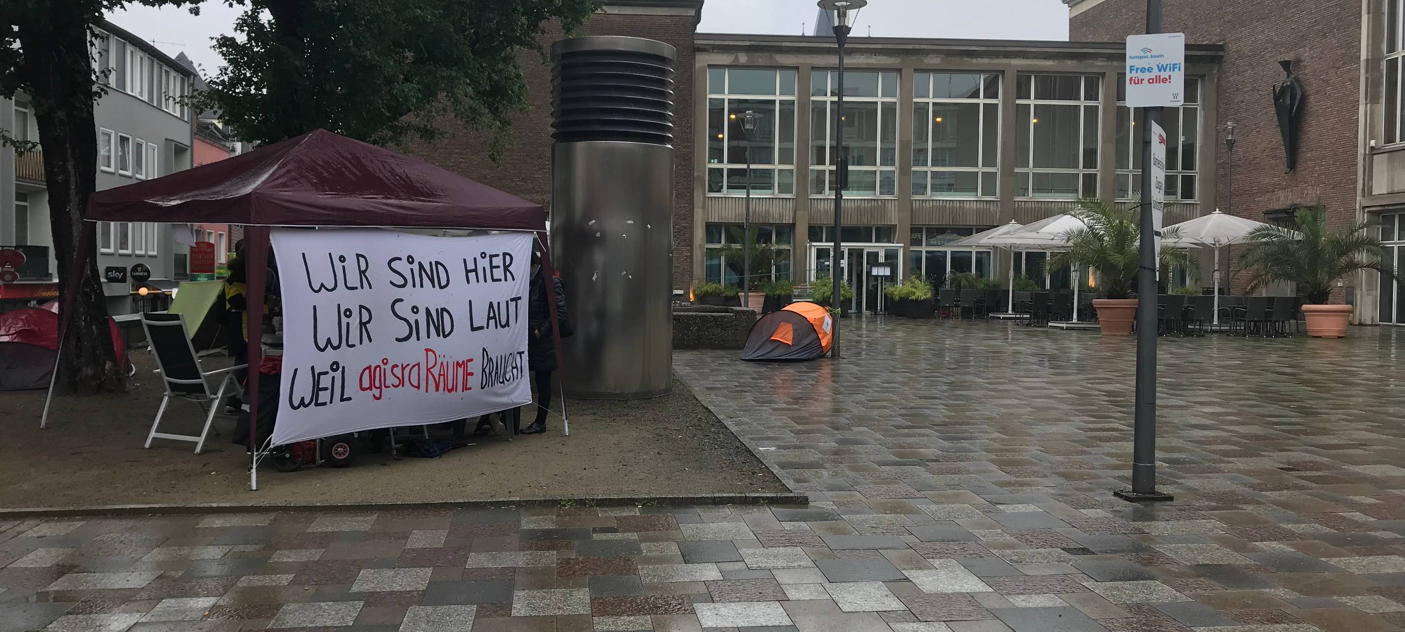 Proteste für Schutzräume