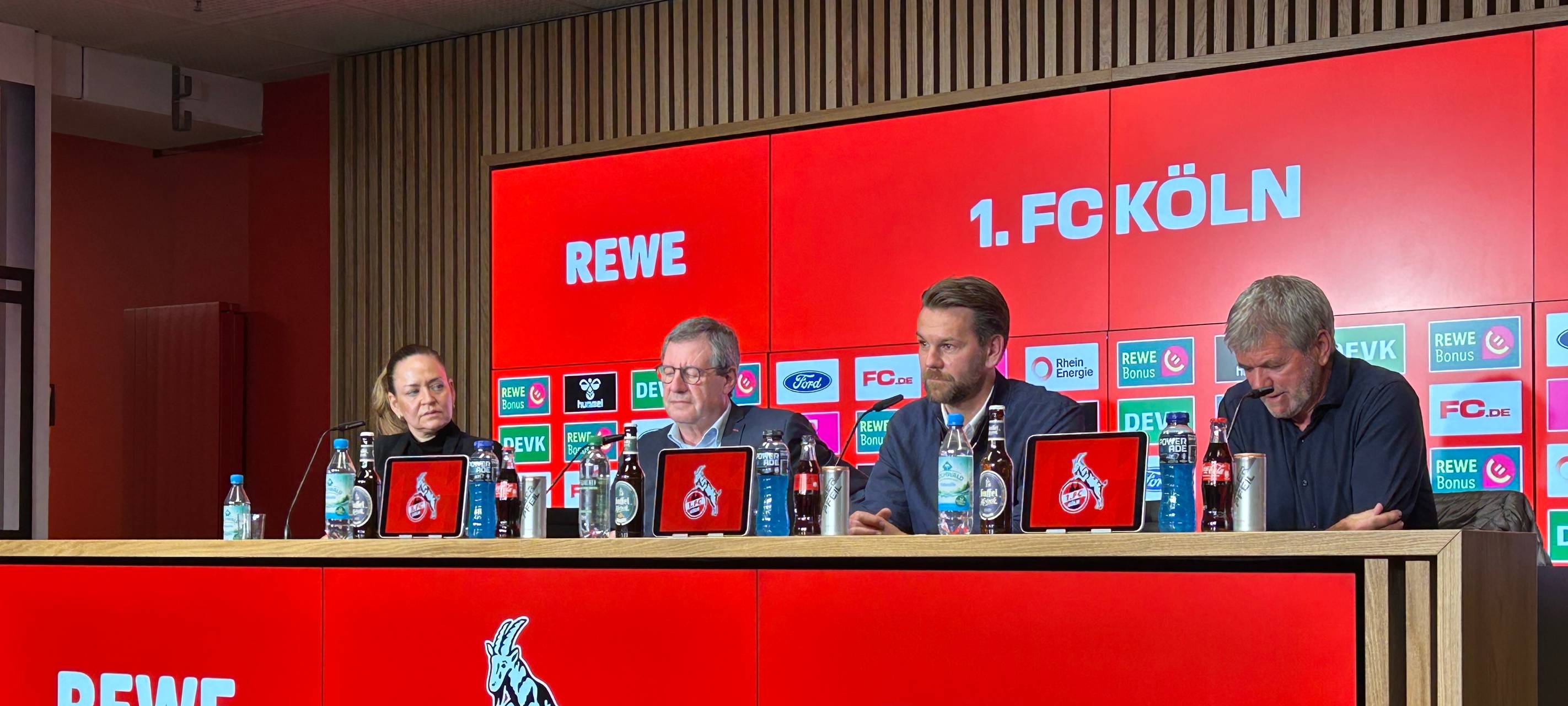 1. FC Köln: Friedhelm Funkel als neuer Trainer vorgestellt