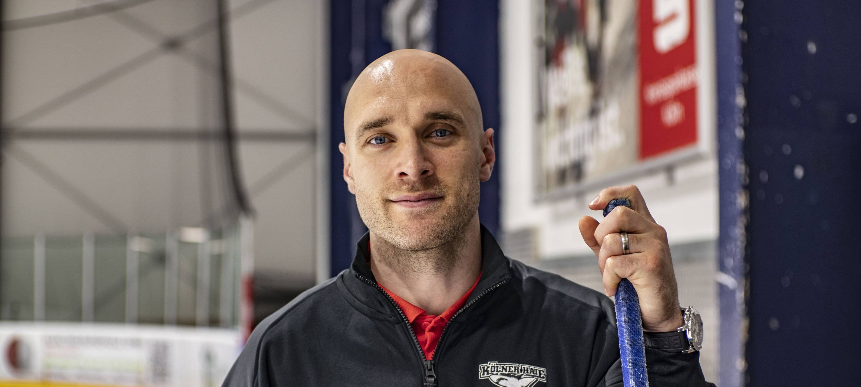 Haie: Russell steht als zweiter Neuzugang fest