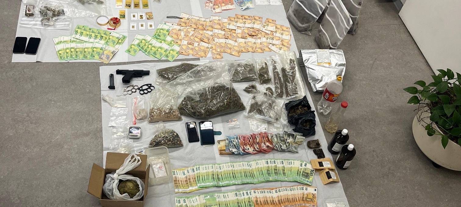 Drogenhandel: Bargeld in der Unterhose