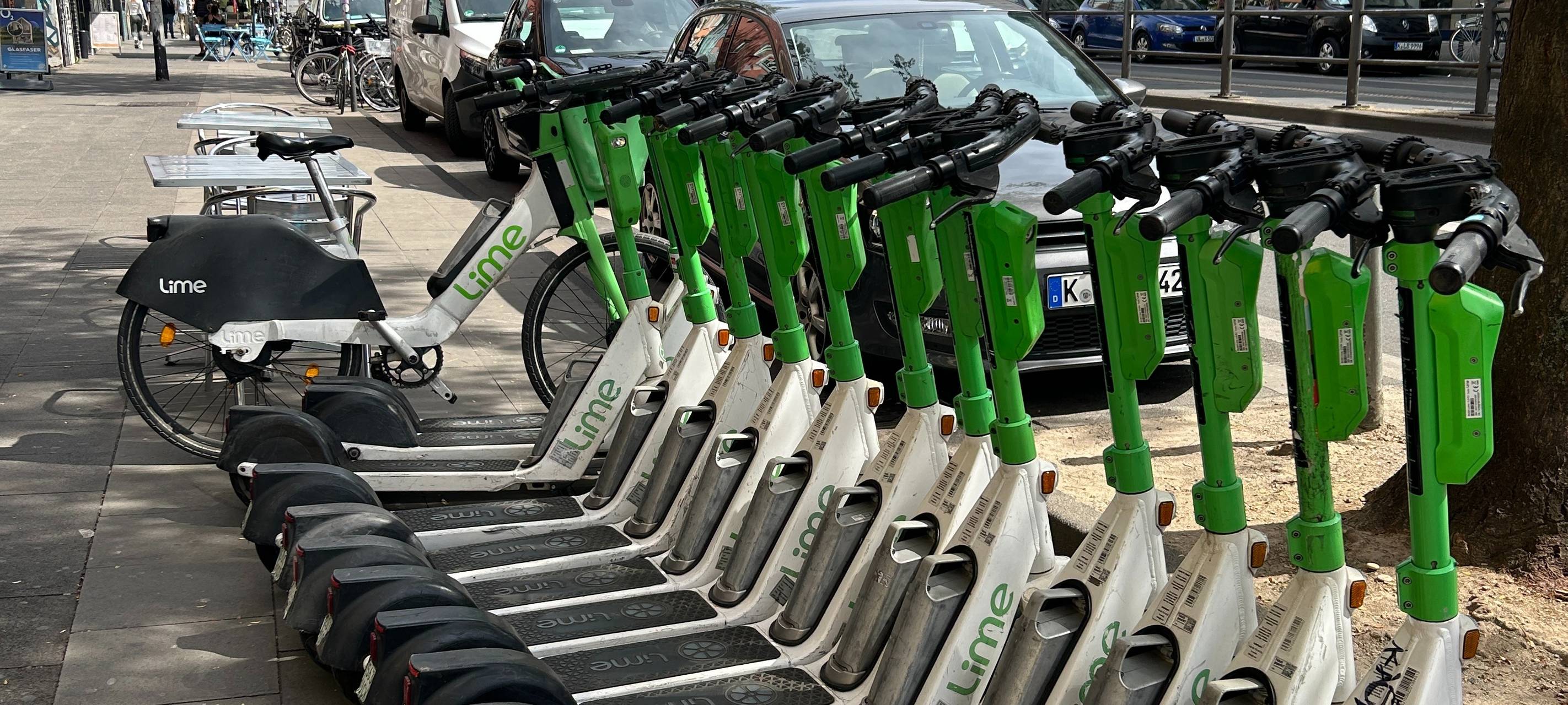 Studie: E-Scooter-Unfälle steigen bundesweit an