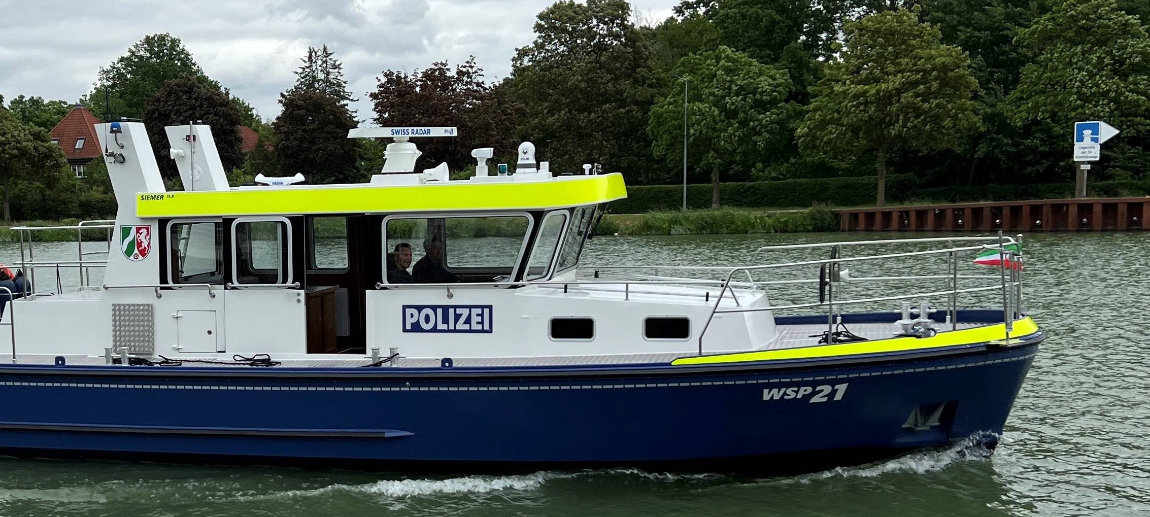 Kanu im Rhein gekentert: Erfolgreiche Rettung