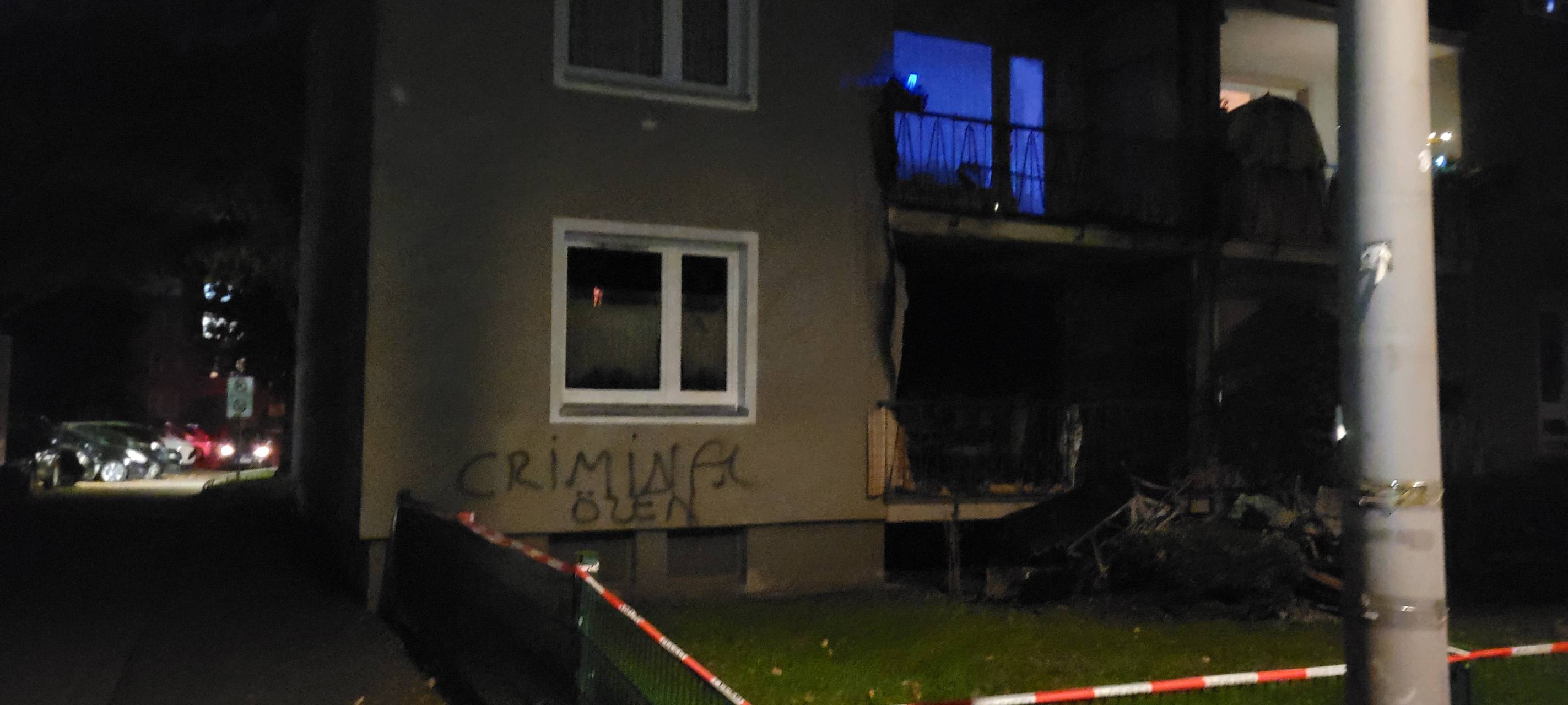 Noch keine heiße Spur nach Hausbrand in Niehl