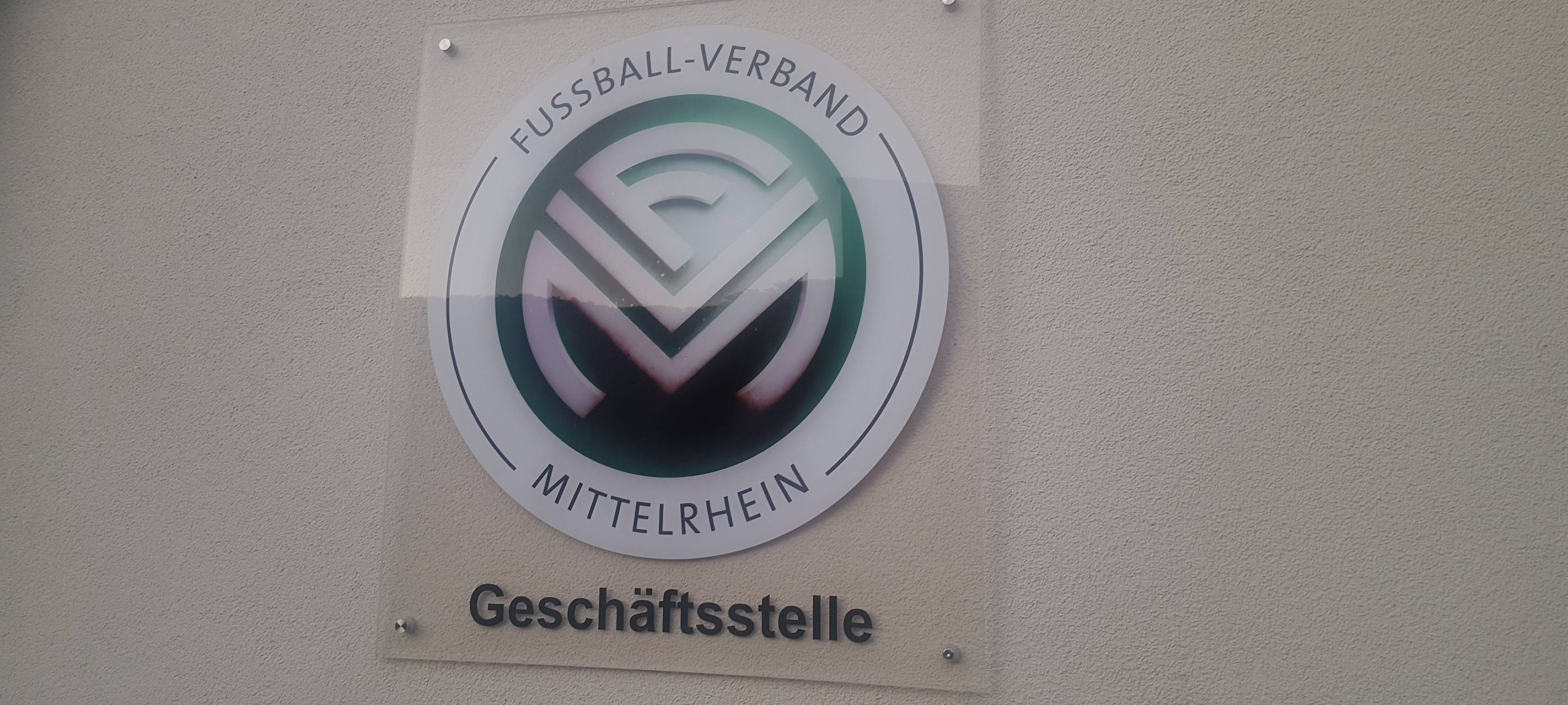 Verein kritisiert Fußballverband nach Rassismus-Fällen