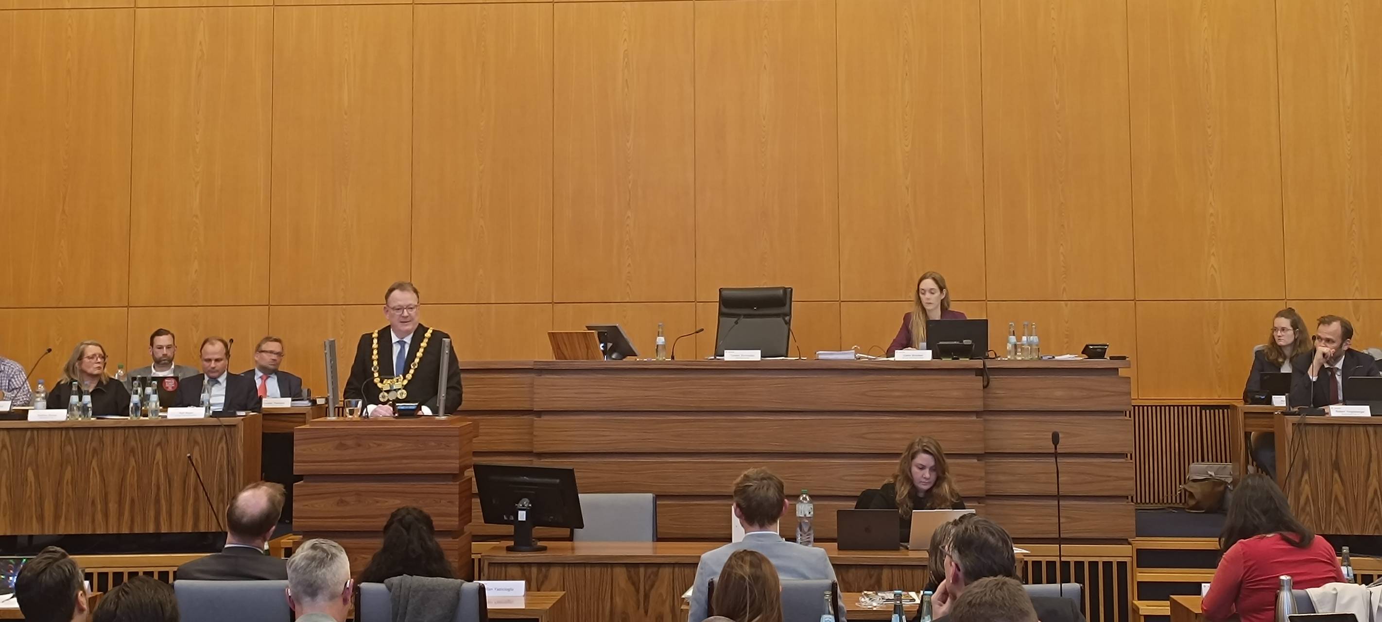 Stadtrat soll höhere Gebühren und Steuern beschließen