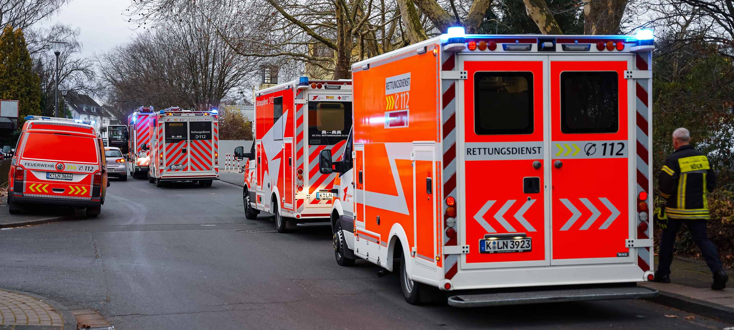 42 Verletzte nach Reizgas-Attacke an Schule in Zündorf