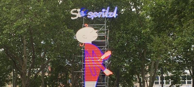 Reissdorf prüft rechtliche Schritte wegen Kunstinstallation