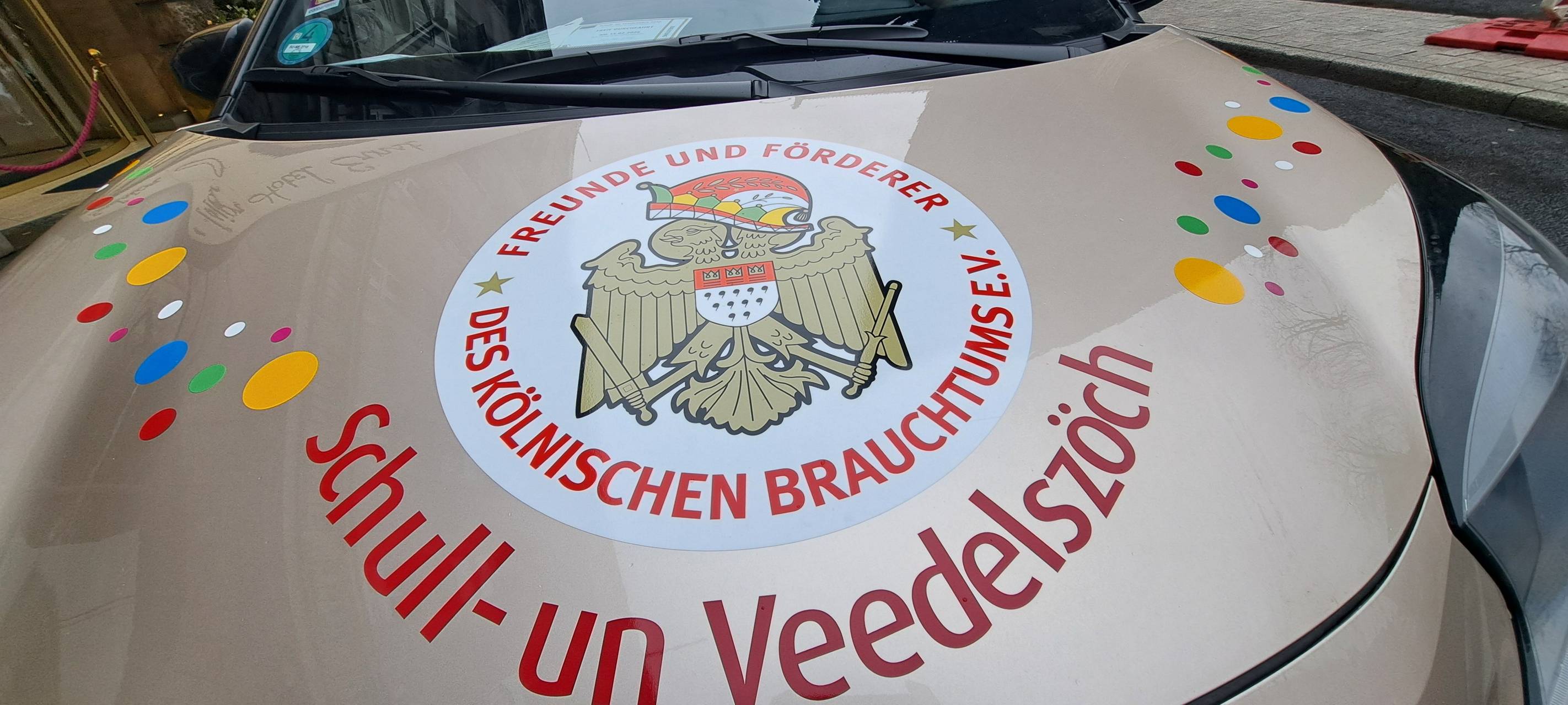 Schull- un Veedelszöch mit Premiere