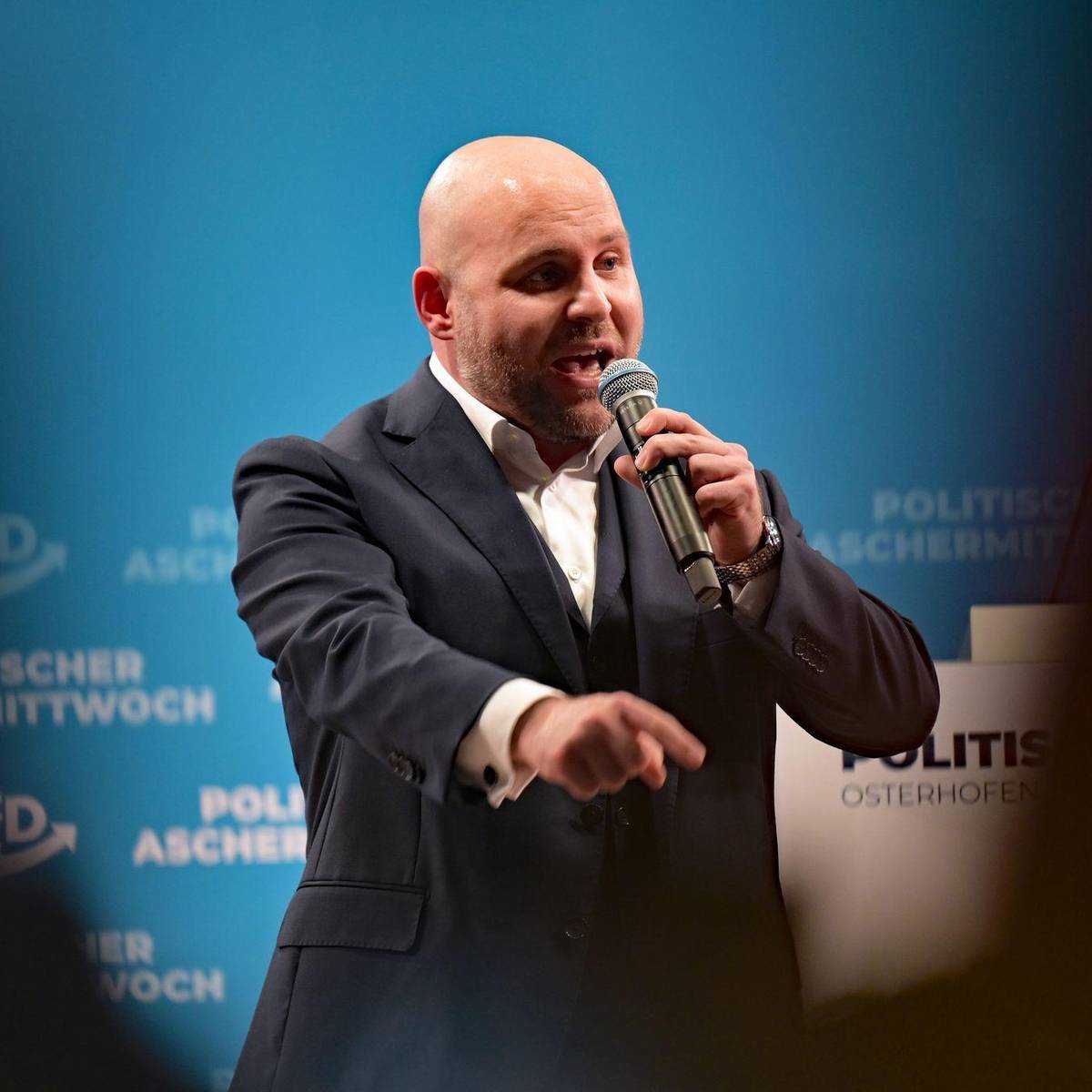 Vetternwirtschaft? Frohnmaier sieht Anti-AfD-Kampagne - Radio Köln