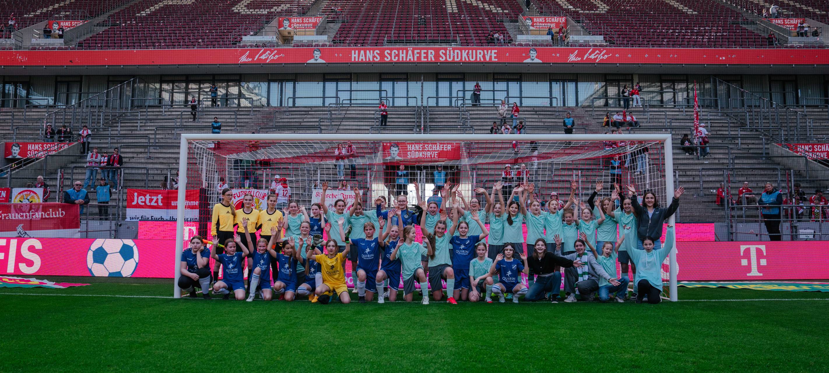 "Kicken wie die Profis" im RheinEnergieSTADION