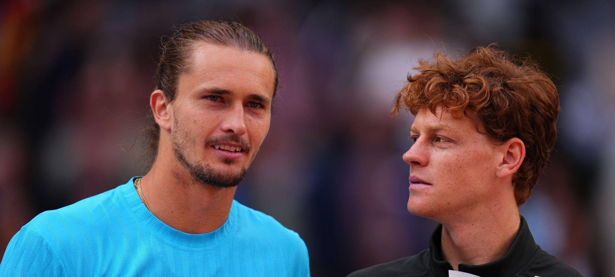 Alexander Zverev (l) und Jannik Sinner