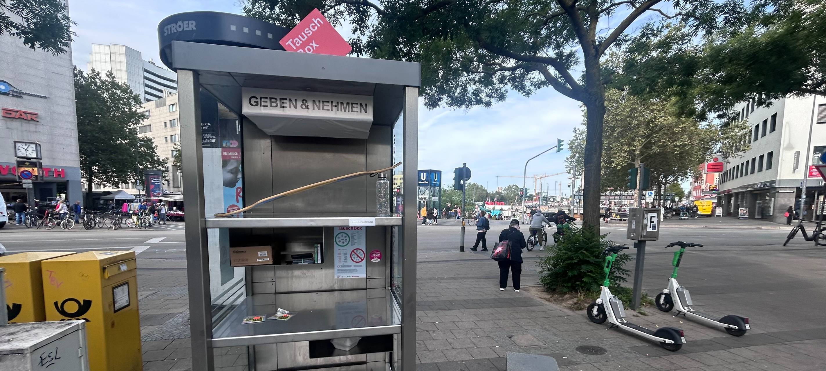 Neue „TauschBox“ am Wiener Platz