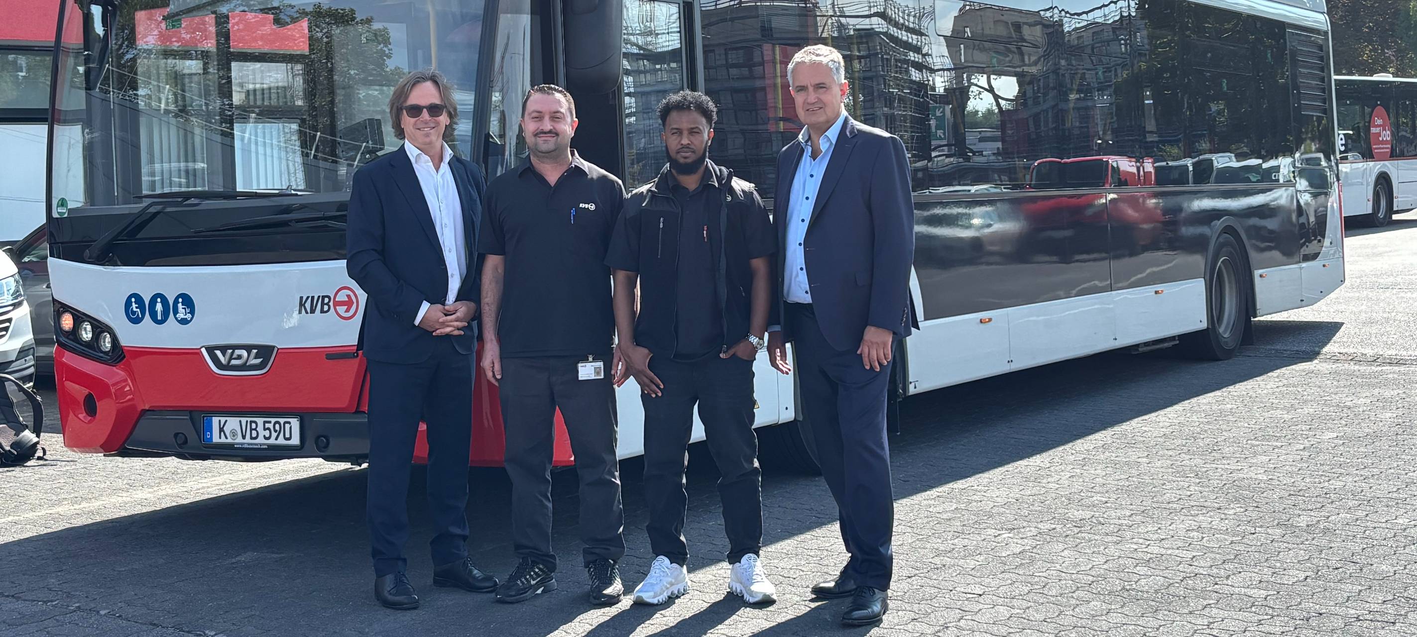 Flüchtlinge fahren für die KVB jetzt Linienbusse
