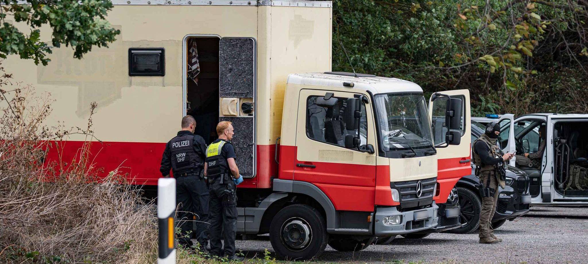 Polizei stürmt Fahrzeug von Sabotage-Verdächtigem