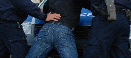 41-Jähriger mit falscher Identität am Flughafen geschnappt