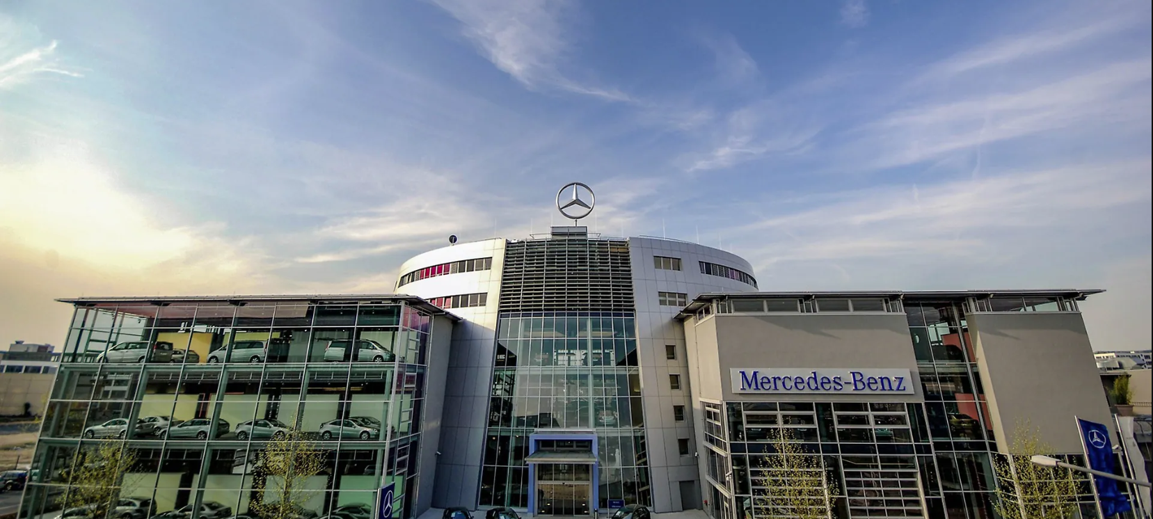 Aktion gegen Verkauf von Mercedes-Standort in Köln