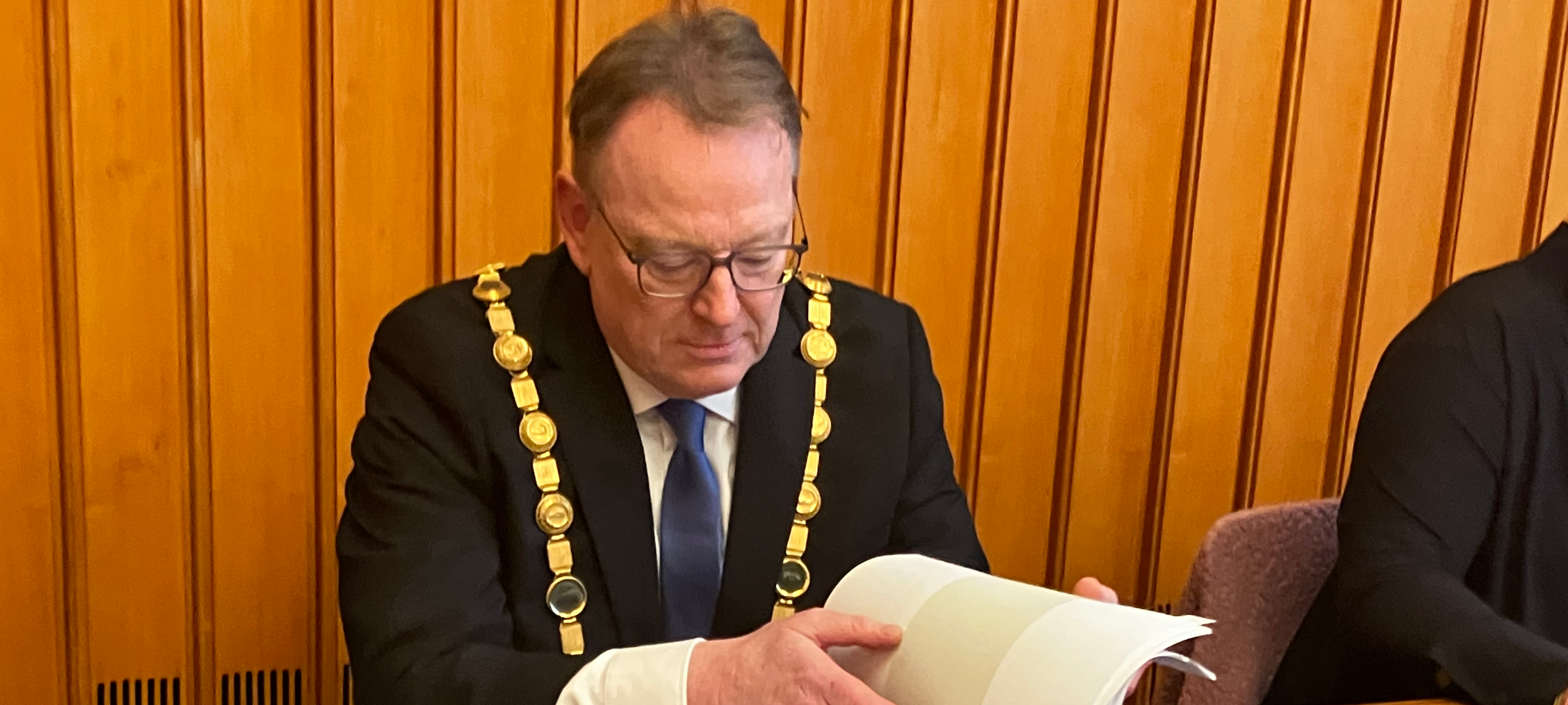 Neuer Oberbürgermeister Torsten Burmester wurde vereidigt
