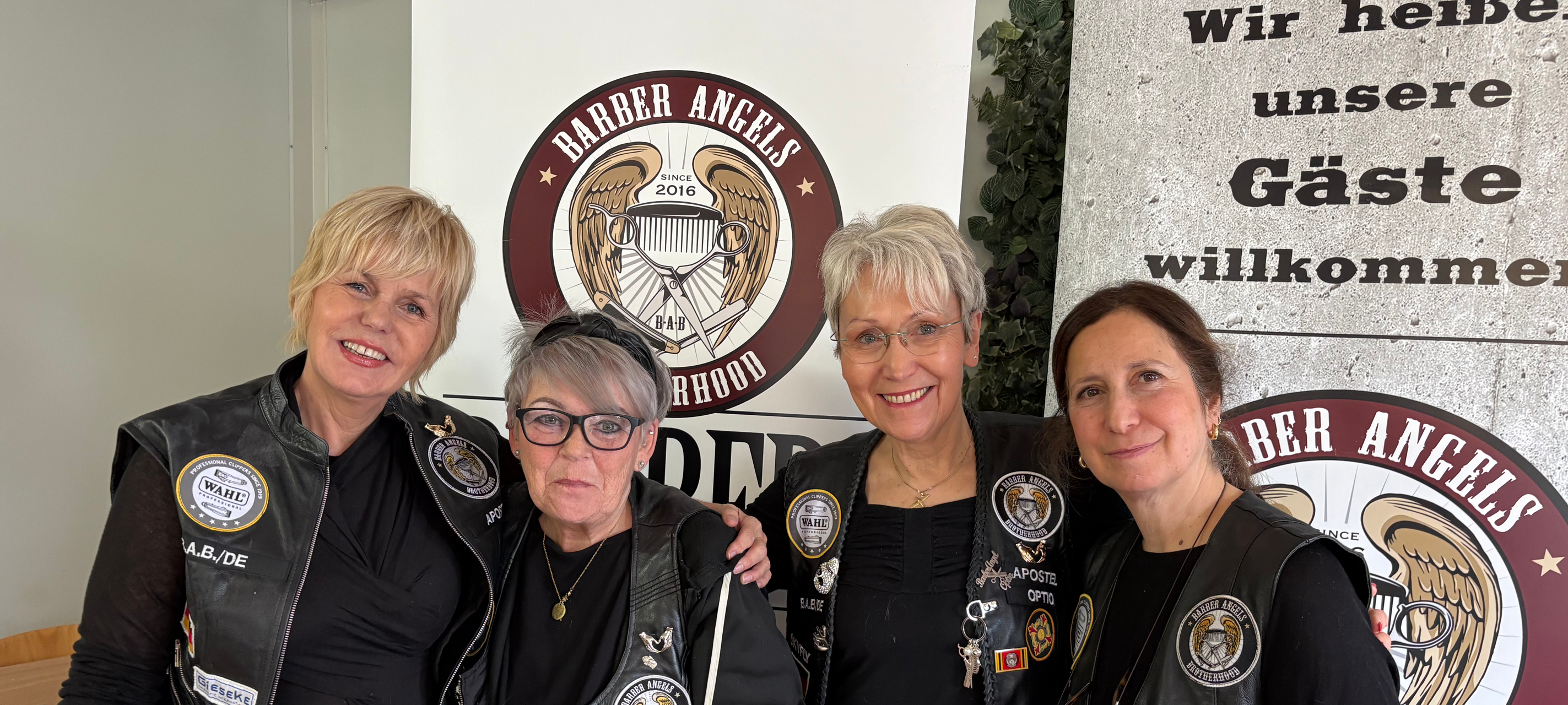 Mülheim: Barber Angels schneiden Obdachlosen die Haare