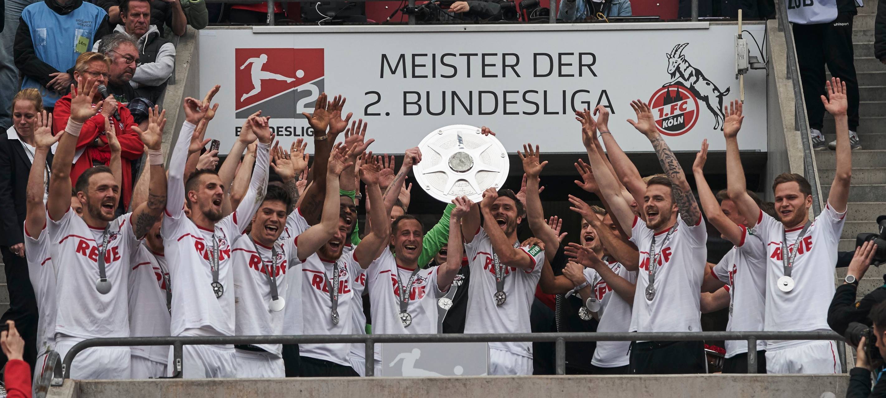 1. FC Köln verliert letztes Heimspiel 3:5